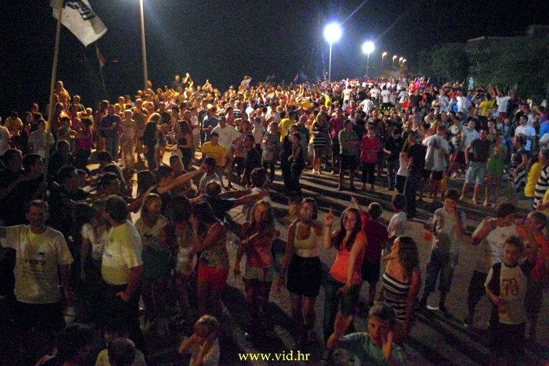 Nocprvaka2012 (20)